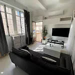 Apartman Moderne, Terrasse Et Climatise, Proche Plage, Spacieux Antibes