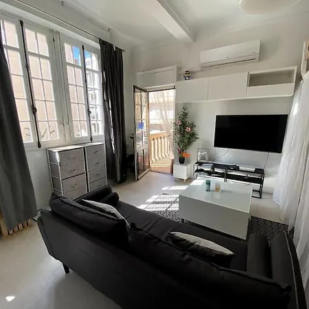 Apartmán Moderne, Terrasse Et Climatise, Proche Plage, Spacieux Antibes