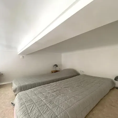 Apartment Moderne, Terrasse Et Climatise *