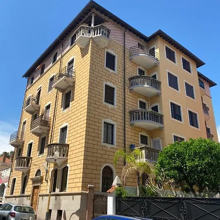 Apartment Moderne, Terrasse Et Climatise *