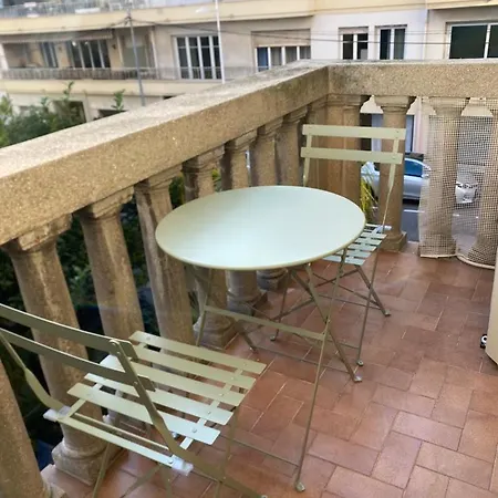 Moderne, Terrasse Et Climatise, Proche Plage, Spacieux Apartmán Antibes