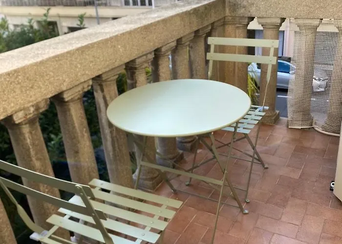 Moderne, Terrasse Et Climatise, Proche Plage, Spacieux Lägenhet Antibes