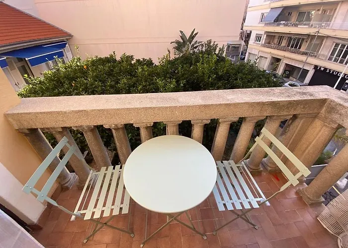 Lägenhet Moderne, Terrasse Et Climatise, Proche Plage, Spacieux
